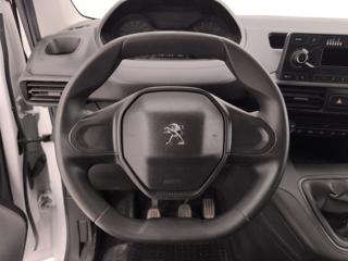 PEUGEOT Partner usata, con Autoradio digitale