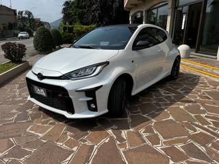 TOYOTA Yaris usata, con Fendinebbia