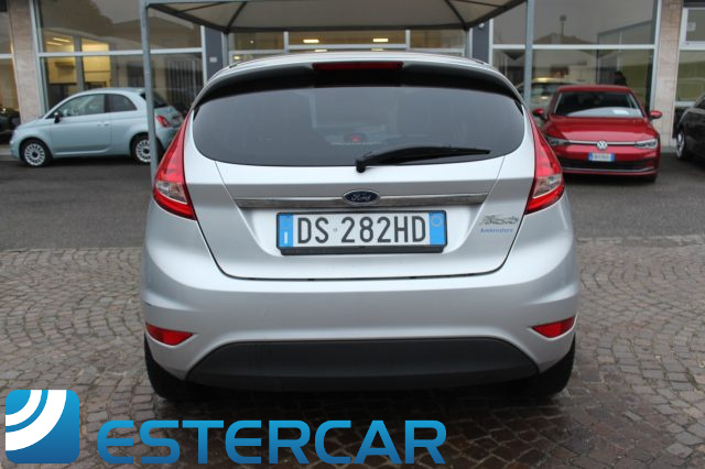 FORD Fiesta usata, con Controllo automatico clima