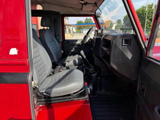 LAND ROVER Defender usata, con Servosterzo