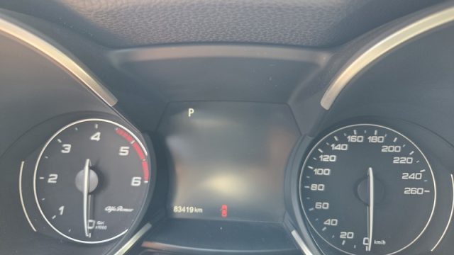 ALFA ROMEO Stelvio usata, con Leve al volante