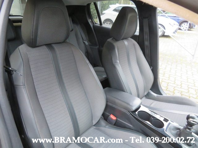 PEUGEOT 208 usata, con Volante multifunzione
