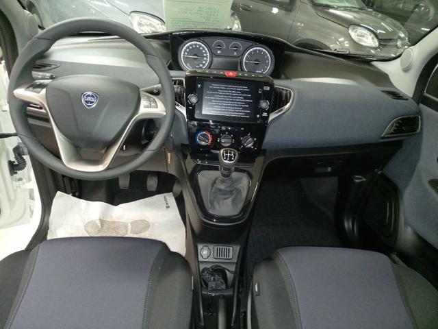 LANCIA Ypsilon usata, con Autoradio