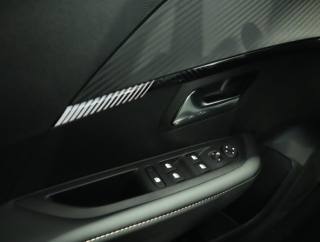 PEUGEOT 208 usata, con Sensori di parcheggio posteriori
