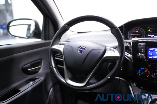 LANCIA Ypsilon usata 30