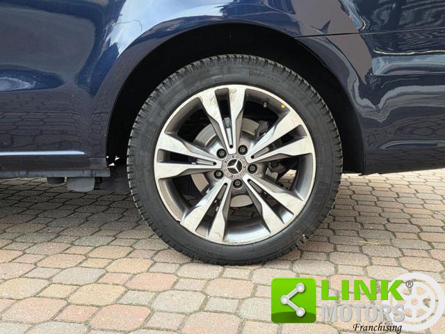 MERCEDES-BENZ V 250 usata, con Hill holder