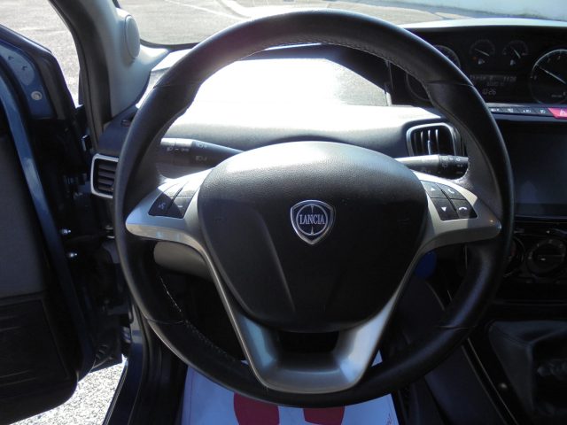 LANCIA Ypsilon usata 38