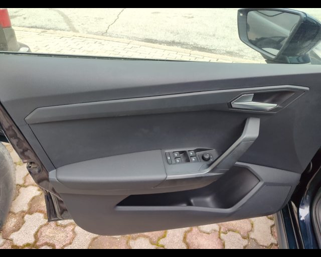 SEAT Arona usata, con Sedile posteriore sdoppiato