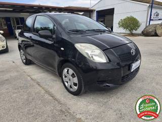 TOYOTA Yaris usata 2