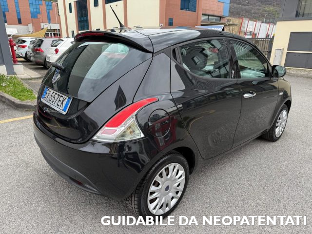 LANCIA Ypsilon usata, con Airbag
