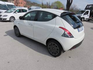 LANCIA Ypsilon usata, con Airbag