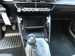 PEUGEOT 208 usata, con Volante in pelle