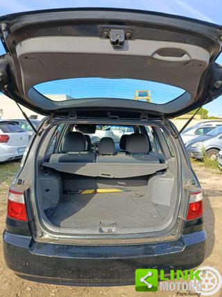 KIA Carens usata 26
