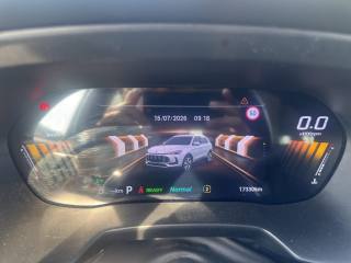 MG ZS usata 13
