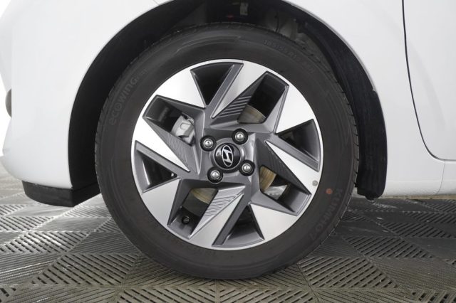 HYUNDAI i10 usata 13