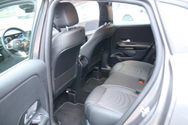 MERCEDES-BENZ GLA 200 usata, con Fendinebbia