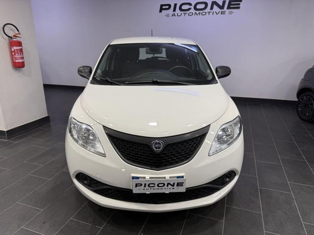 LANCIA Ypsilon usata, con Airbag