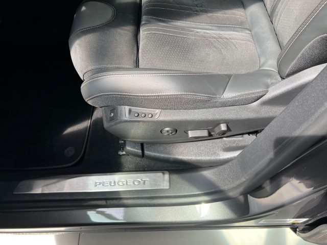 PEUGEOT 3008 usata, con Cruise Control