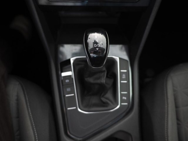 VOLKSWAGEN Tiguan usata, con Sensore di pioggia