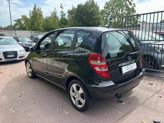 MERCEDES-BENZ A 180 usata, con Autoradio