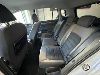 VOLKSWAGEN Golf Sportsvan usata, con Fendinebbia