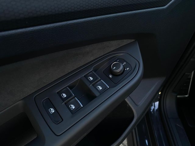 VOLKSWAGEN Golf GTI usata, con Sedili sportivi