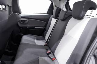 TOYOTA Yaris usata, con Volante multifunzione