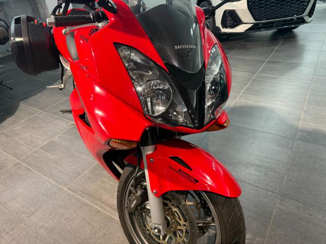HONDA VFR 800 usata 1