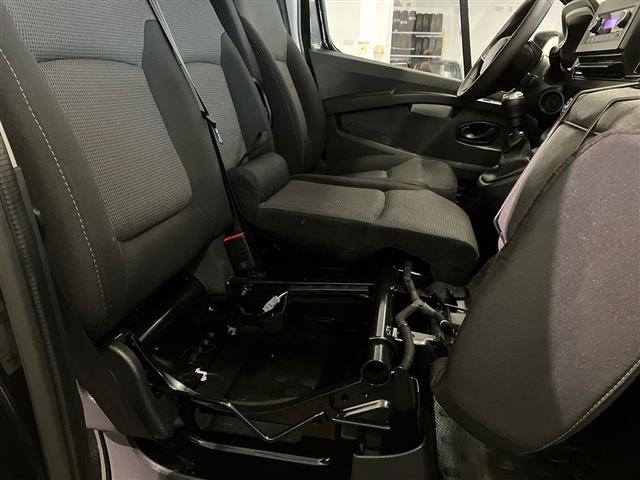 RENAULT Trafic usata 23