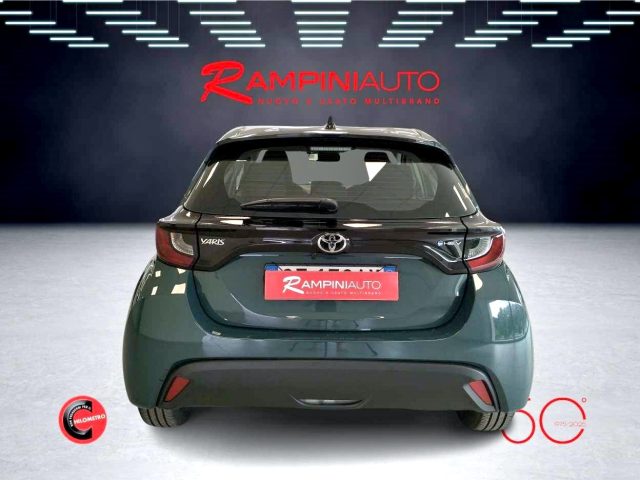 TOYOTA Yaris usata 8