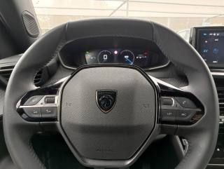 PEUGEOT 2008 usata, con Autoradio