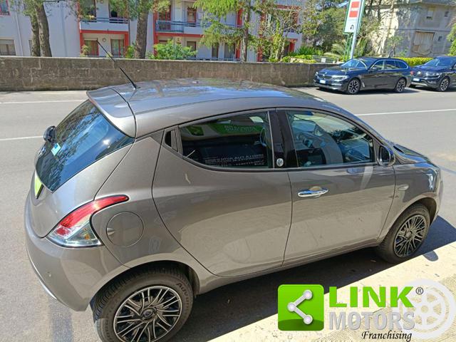 LANCIA Ypsilon usata, con Specchietti laterali elettrici