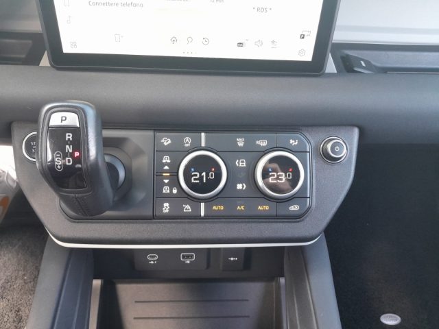 LAND ROVER Defender usata, con ESP