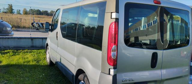 OPEL Vivaro usata, con Airbag