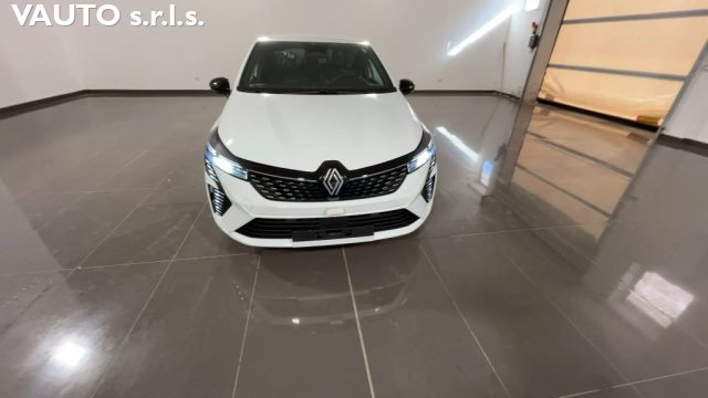 RENAULT Clio usata, con Bluetooth