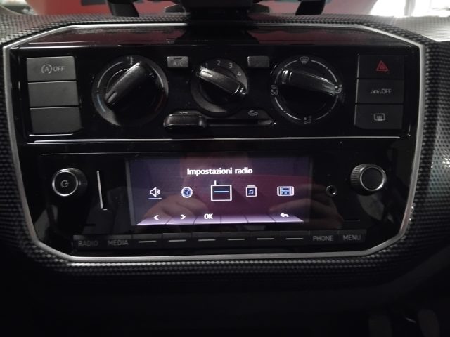 VOLKSWAGEN up! usata, con Bluetooth