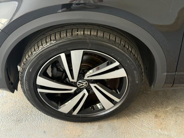 VOLKSWAGEN T-Roc usata, con Airbag testa