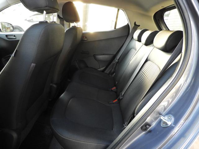 HYUNDAI i10 usata, con Controllo automatico clima