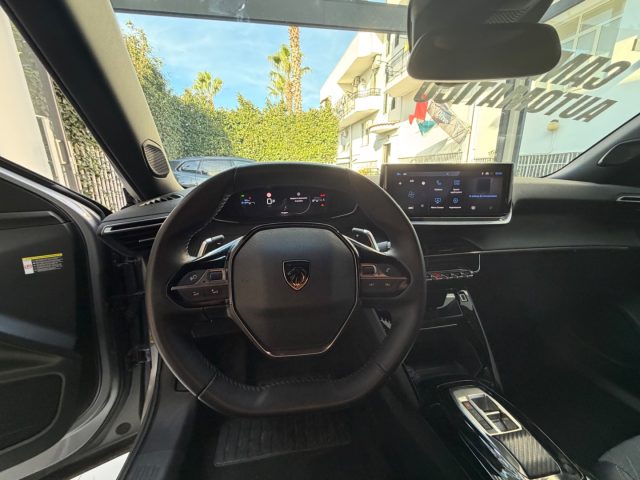 PEUGEOT 2008 usata, con Specchietti laterali elettrici