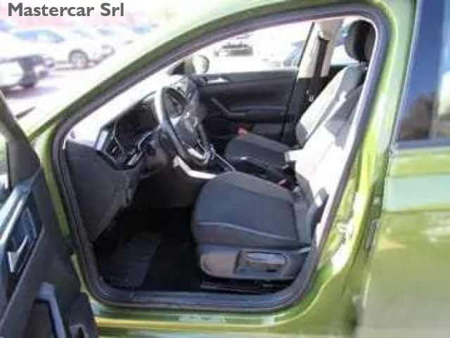 VOLKSWAGEN Taigo usata, con Autoradio