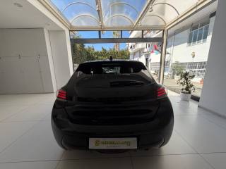 PEUGEOT 208 usata, con USB