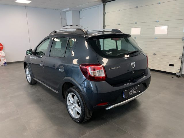 DACIA Sandero usata, con Autoradio