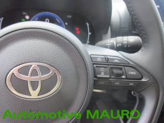 TOYOTA Yaris usata, con Specchietti laterali elettrici
