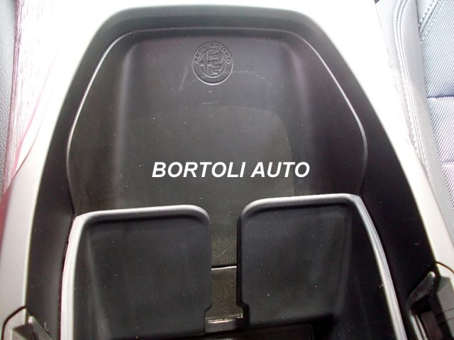 ALFA ROMEO Stelvio usata, con Chiusura centralizzata telecomandata