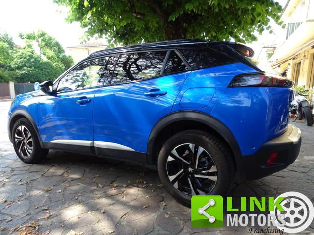 PEUGEOT 2008 usata, con Vetri oscurati