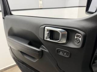 JEEP Wrangler usata, con Telecamera per parcheggio assistito