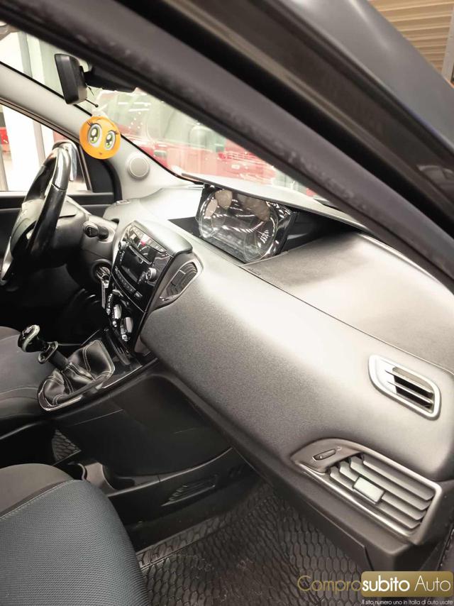 LANCIA Ypsilon usata, con Controllo trazione