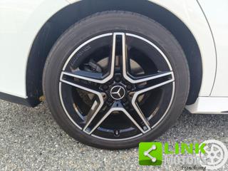 MERCEDES-BENZ CLA 200 usata, con Volante in pelle