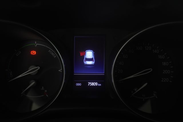 TOYOTA C-HR usata 12