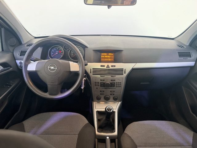OPEL Astra usata 8